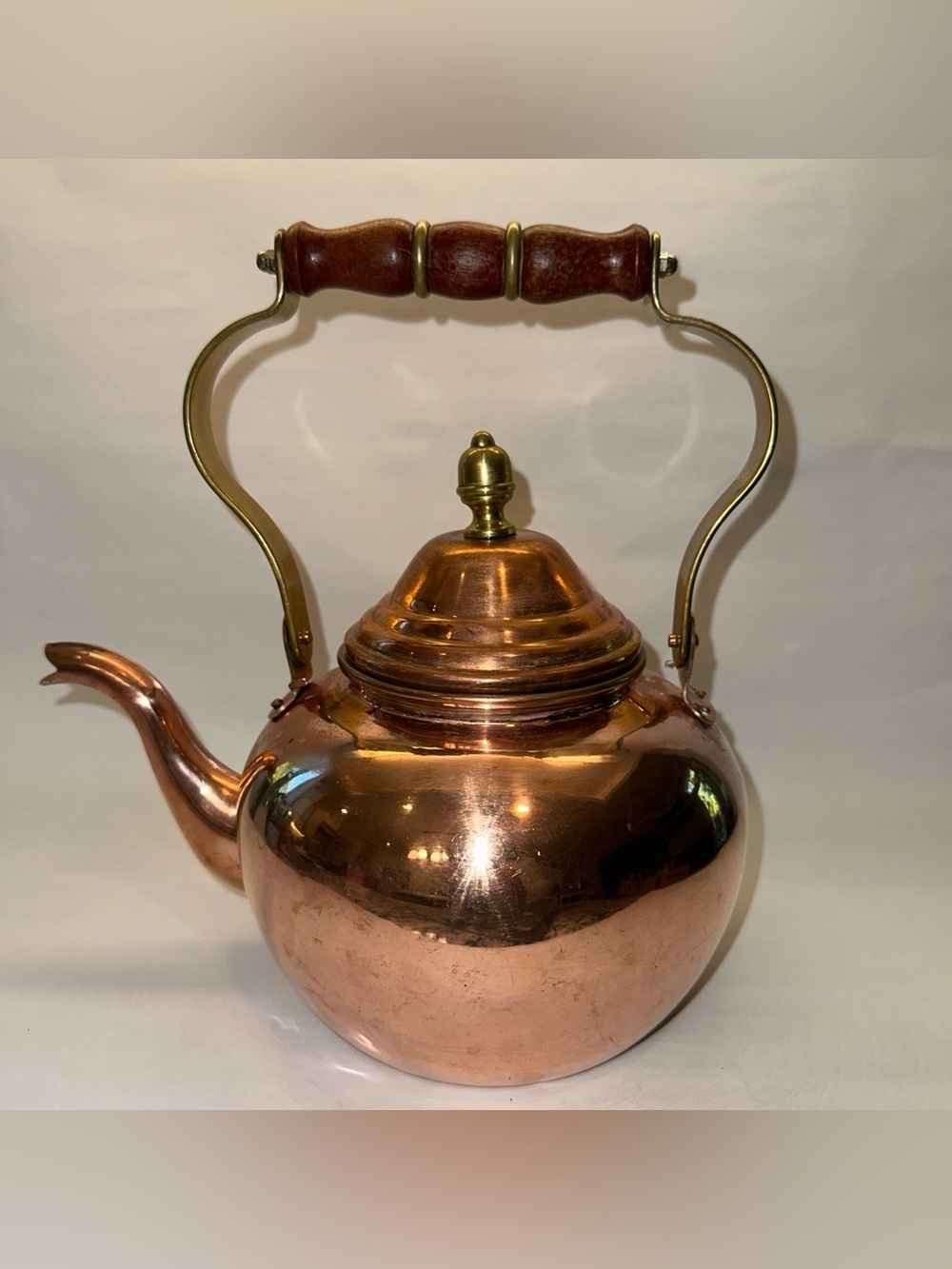 Vintage Copper Brass Tea Kettle 10 Cup Wood Handle Brighton Towle Style
